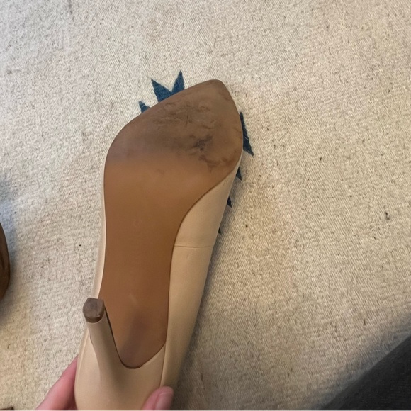 Charles David Nude Pointy Toe Heel Pump Stiletto Size 9 - Picture 2 of 11